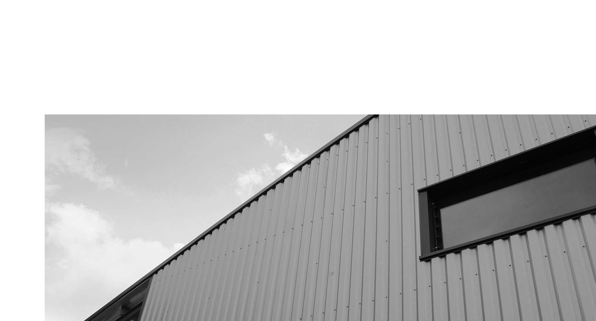 凛とした道を進む。